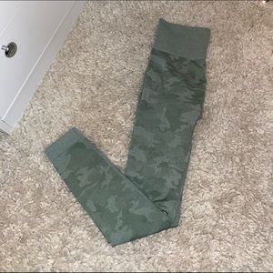 Camp Amazon leggings